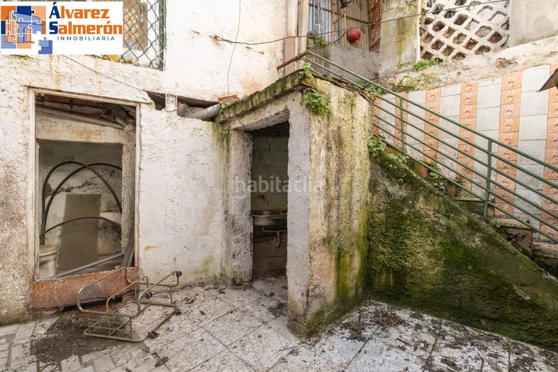 Foto 375ccd96-78b0-467a-8d05-cbdb3d85f2cc. Casa amb aparcament a Bola de Oro Granada