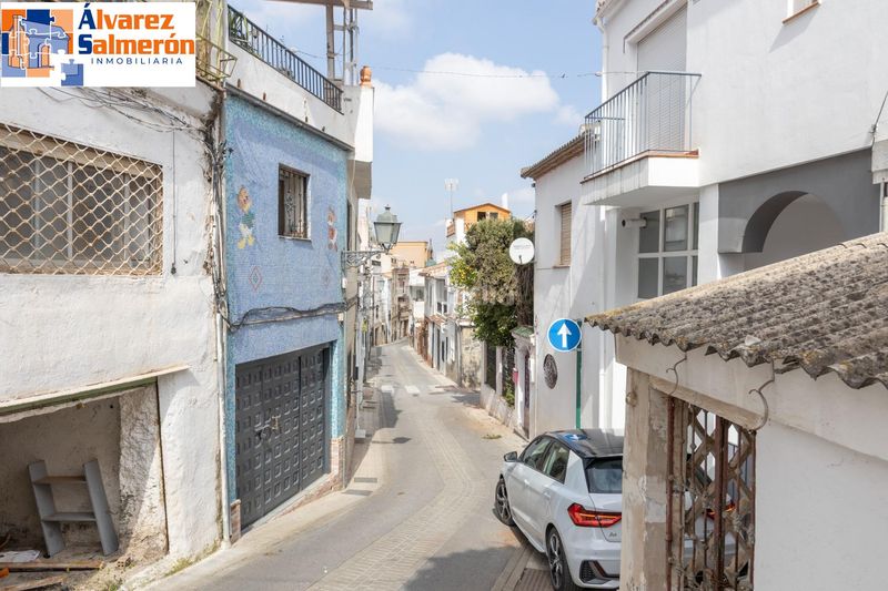Foto 6d368a96-0871-4aa0-8837-c407249ae7fb. Casa amb aparcament a Bola de Oro Granada