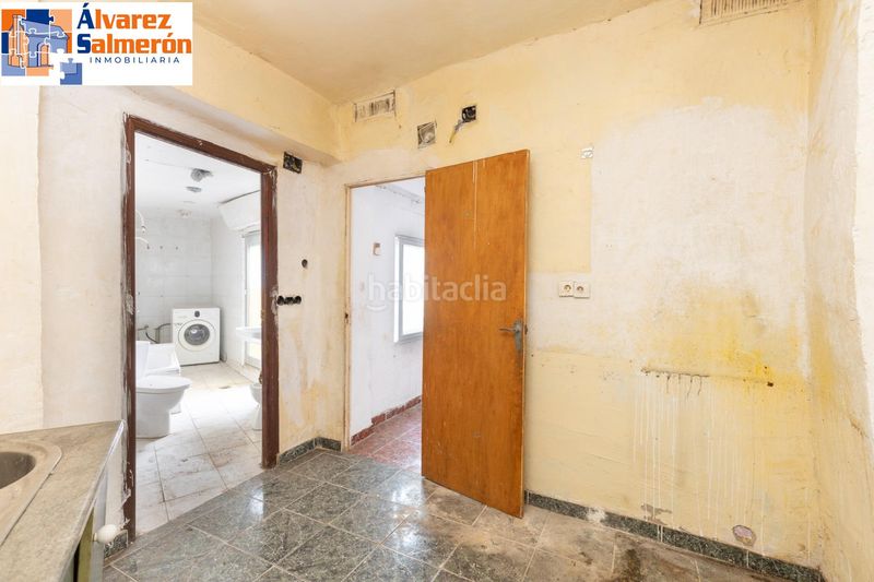 Foto 78e941e8-64e5-4b5e-951d-b036863bf1b8. Casa amb aparcament a Bola de Oro Granada