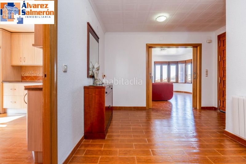 Foto 726ef219-58fb-4bc5-91c8-aa402a79ab5f. Casa amb calefacció aparcament a Peligros