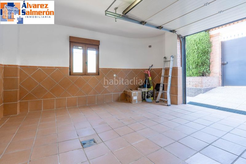 Foto 94a93dd8-e2bc-414e-856c-727f03673b85. Casa amb calefacció aparcament a Peligros