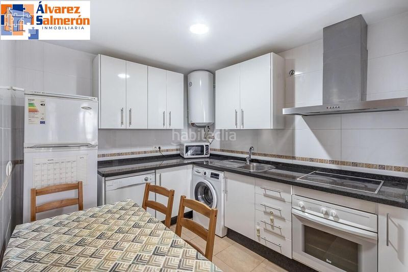 Foto b3a8820d-a8ed-48cc-96d8-9ff1caa4c333. Dúplex a San Ildefonso Granada