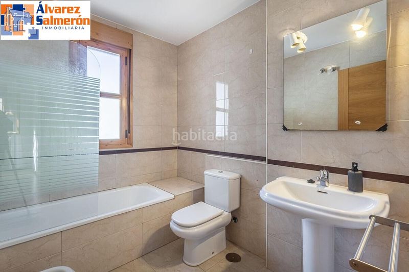 Foto efab4dd3-000d-4357-81ca-a37830b9178e. Dúplex a San Ildefonso Granada