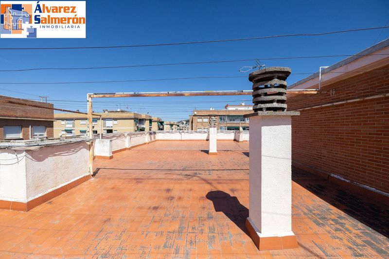 Foto b8f13b32-3545-4152-b19c-35d7a0085ce4. Pis a Barrio de Zaidín Granada