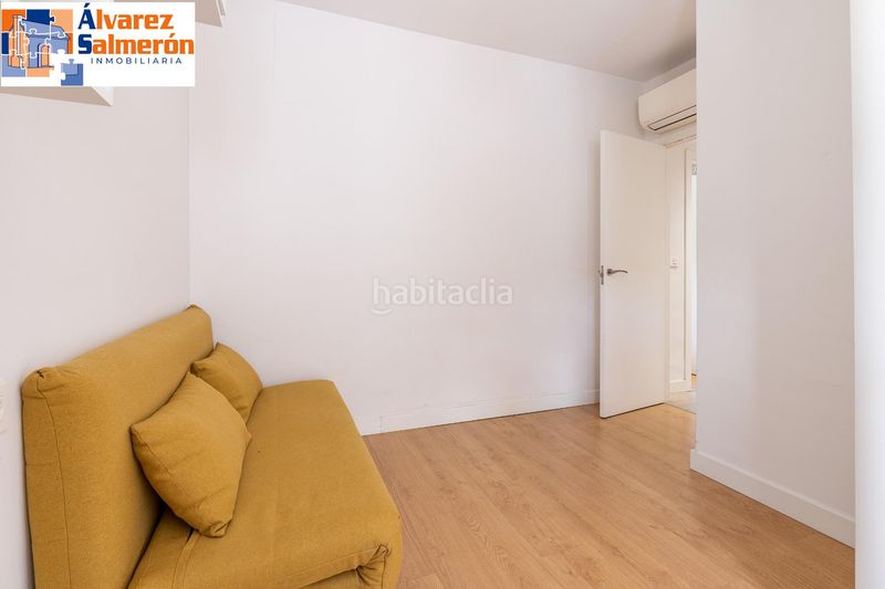 Foto 0b02bcc7-e911-484d-976f-5b95a5ca944d. Casa adossada amb aparcament a Crta. De la Sierra Granada