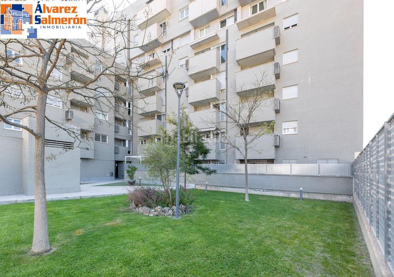 Foto b890e770-9bc0-472d-a6ce-8b04615a23a9. Pis amb aparcament piscina a Campus de la Salud Granada