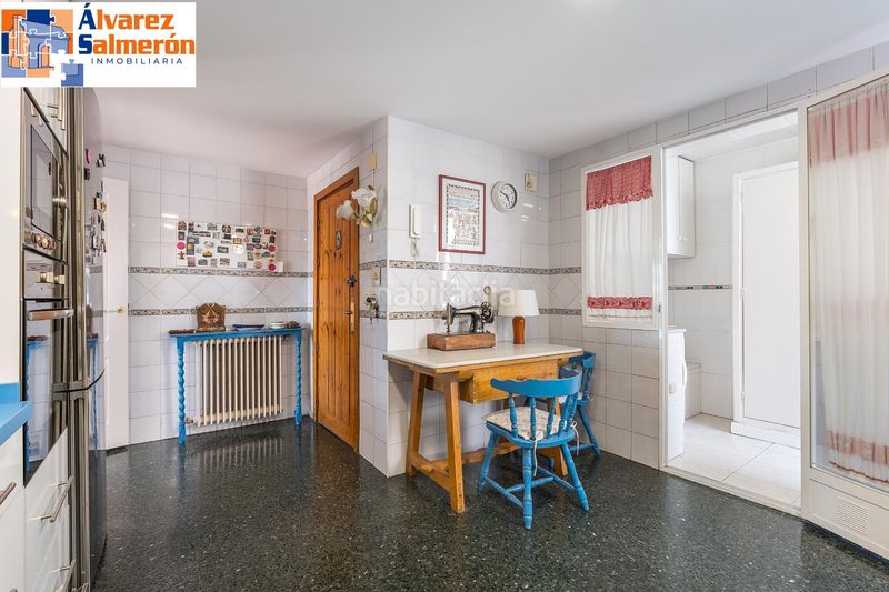 Foto 0fcab4cb-34c4-46c2-9858-d1a22778ad8f. Àtic a Pajaritos Granada