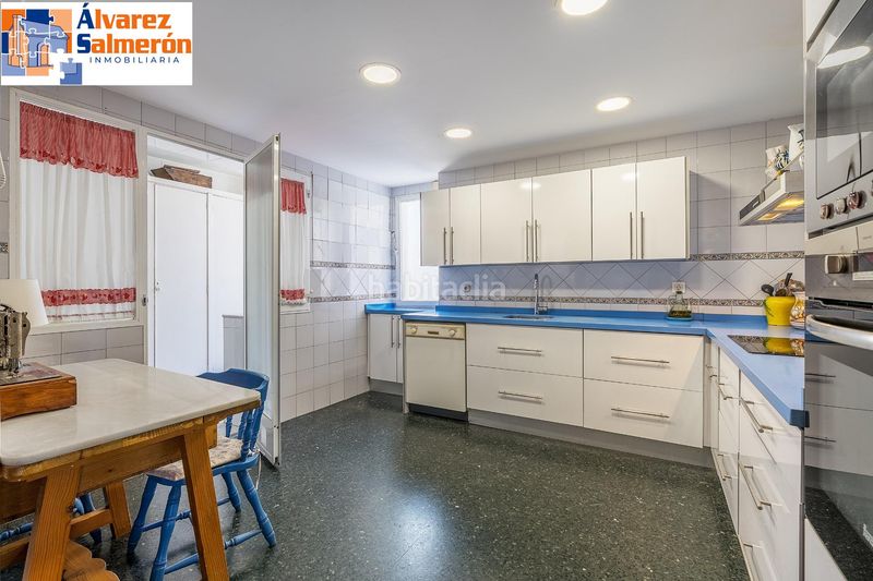 Foto 3d9bf93e-18b5-465e-ab5c-17f53027e29e. Àtic a Pajaritos Granada