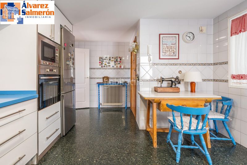 Foto 46e12d2c-8a42-496e-b16b-f5d2384308ec. Àtic a Pajaritos Granada