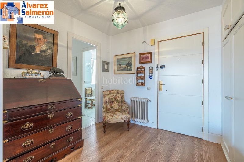 Foto 7cf32607-3fd7-440a-b886-00d1ed2205ef. Àtic a Pajaritos Granada