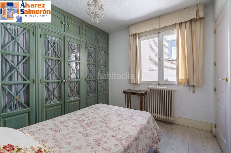 Foto 8f45ffff-f5a4-488a-9a62-c15497ac2631. Àtic a Pajaritos Granada