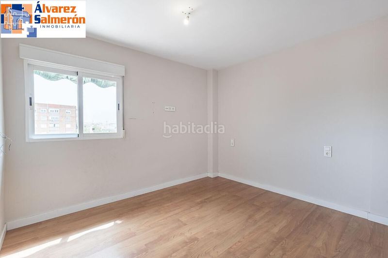 Foto 47692349-d480-4491-9f47-6ba0f156e3d9. Pis a Barrio de Zaidín Granada