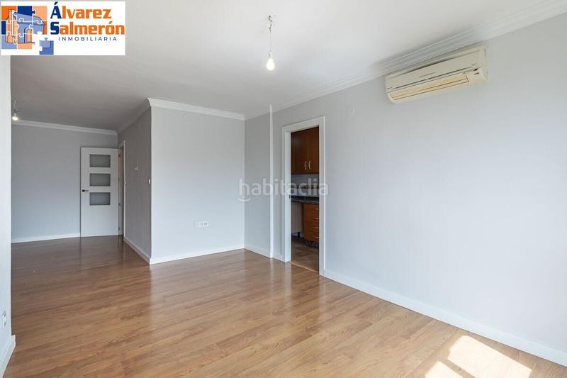 Foto 8e385d50-9409-4147-a52d-02d8d00c9cf2. Pis a Barrio de Zaidín Granada