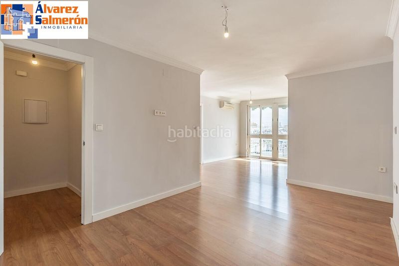 Foto ab86e5fe-ac17-4fad-84a2-1b2675dc5bde. Pis a Barrio de Zaidín Granada