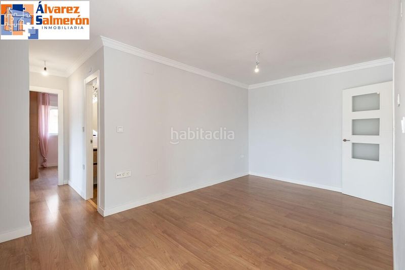 Foto cd8693d5-b602-416b-a4a1-170b70b091dd. Pis a Barrio de Zaidín Granada