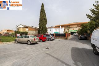 Terreno residencial en Calle rocinante 6. Solar urbano para construir tu chalet en la entrada de cájar, fr