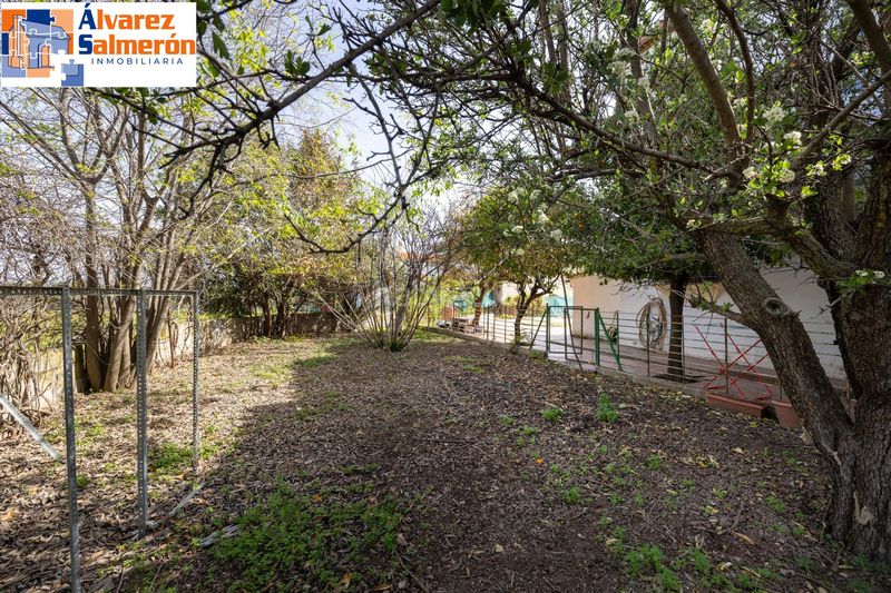 Foto 0bdc4f83-04d9-4640-8ac5-415a81c20582. Xalet amb aparcament piscina a Ogíjares
