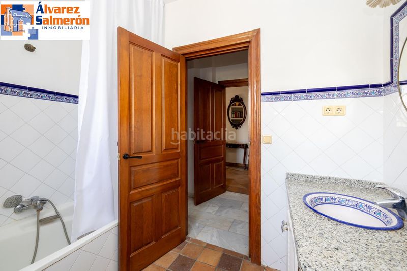 Foto 229d730e-9aab-4c5a-87fa-c00330f5e984. Xalet amb aparcament piscina a Ogíjares
