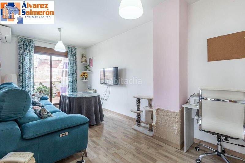 Foto 42ec23d3-3916-44f8-ace6-ae2824526378. Àtic amb aparcament a Barrio de la Vega Monachil