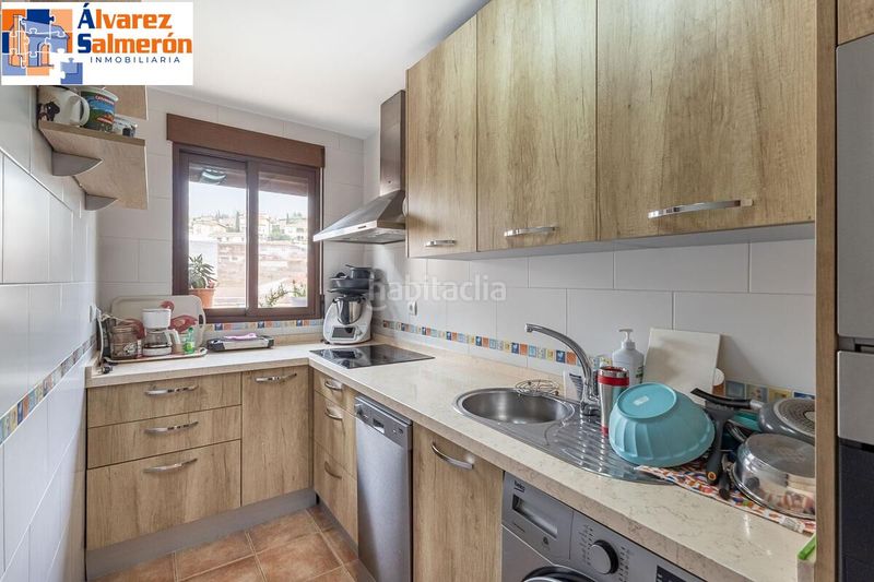 Foto 7f263317-169c-4121-9061-161205c13de5. Àtic amb aparcament a Barrio de la Vega Monachil