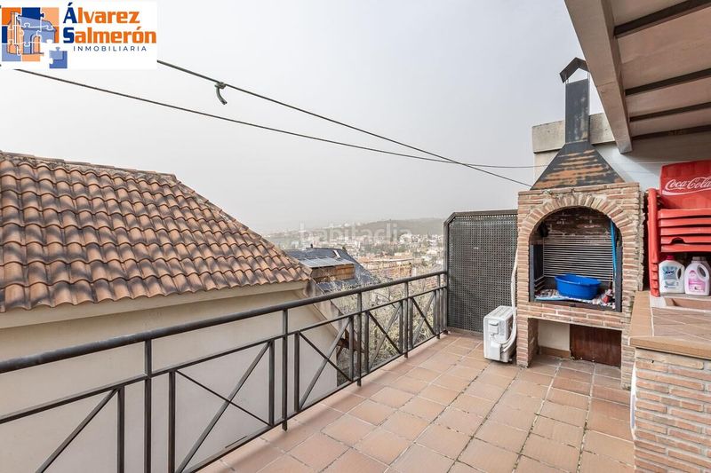 Foto bd638cdb-693d-4169-8f5f-037ab8c8b9cc. Pis amb aparcament a Barrio de la Vega Monachil