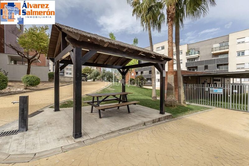 Foto b8b3e710-240f-4c1a-832f-abfbd2d205b7. Pis amb calefacció aparcament piscina a Carretera de Granada-La Alcazaba Alhendín
