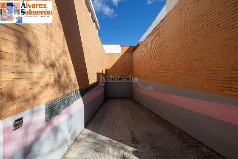 Foto e25774a8-6ecb-4499-bcec-e5fc8be3a5c4. Pis amb aparcament a Albolote