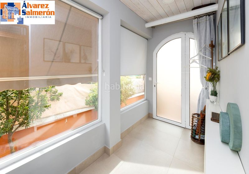 Foto 1d1494a6-d22b-4931-871e-7d0f628e4058. Casa aparellada amb aparcament a Jun