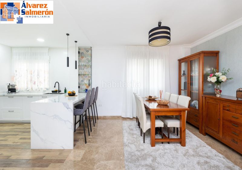 Foto 7fb37e6d-00e3-4278-a9d6-ca94121ef3b6. Casa aparellada amb aparcament a Jun