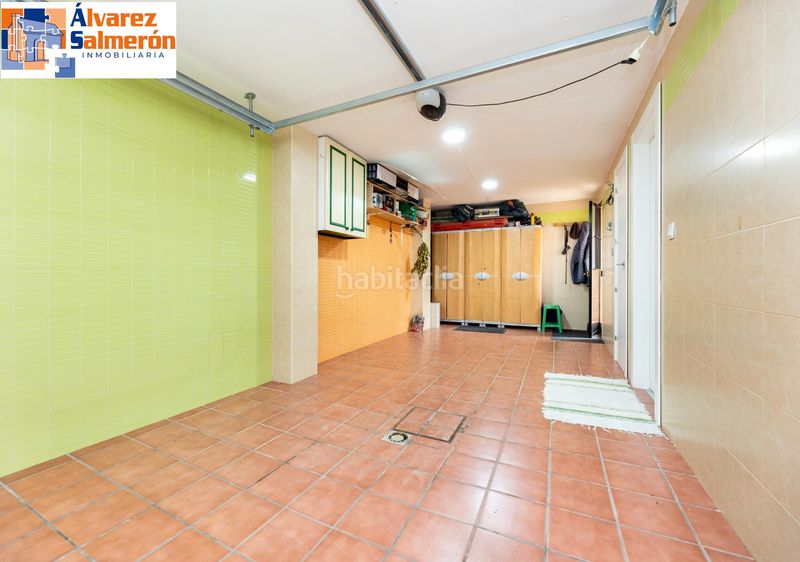 Foto f3f3c82c-9c0f-4926-82ef-e294bafdcd8b. Casa aparellada amb aparcament a Jun