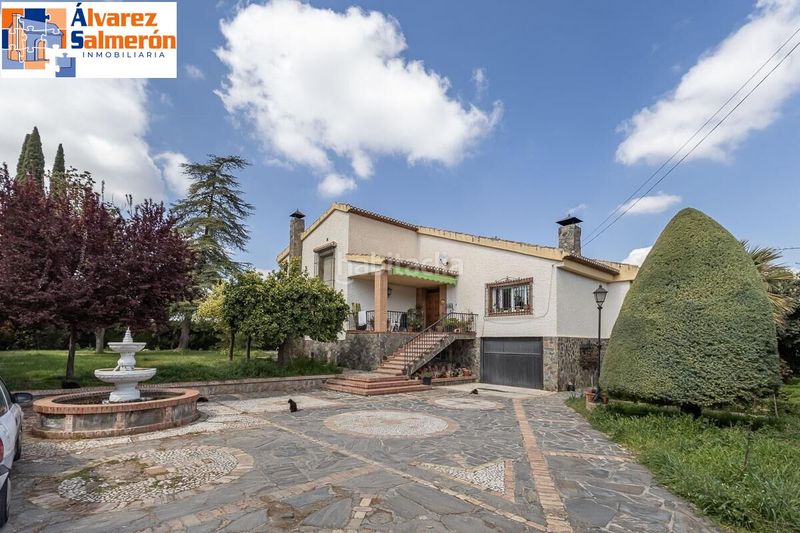 Foto e9b8ec9a-559a-4c29-a262-79897665874e. Casa amb aparcament piscina a Ogíjares