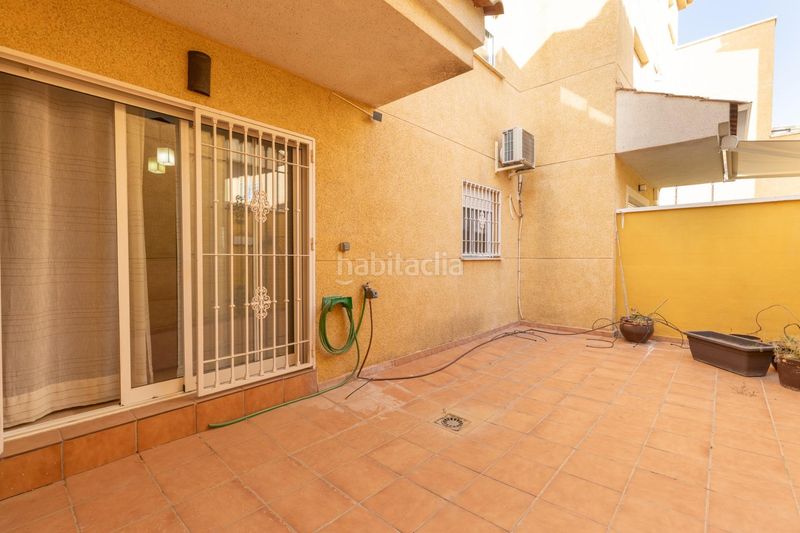 Foto 174189f5-40fc-4dc6-91d7-330a9b7cfaee. Casa adossada amb aparcament a Avda. De los Ogíjares Armilla