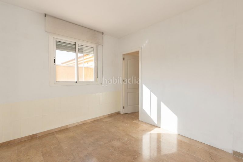 Foto 2272a801-25a1-4bd5-a311-dd20b8b9c0da. Casa adossada amb aparcament a Avda. De los Ogíjares Armilla