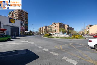 Apartament  64 carretera de málaga. Inversion en la chana con rentabilidad del 7