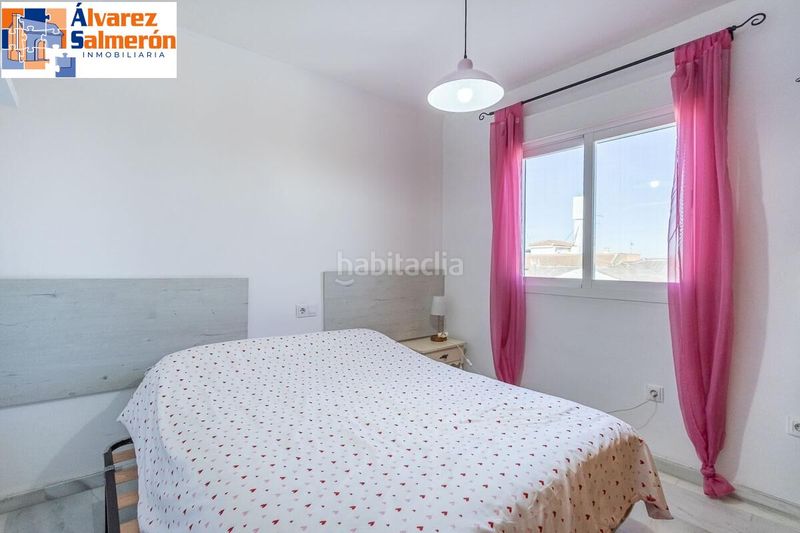 Foto acfac550-9c76-4417-bf26-28cc5be8b221. Àtic amb aparcament a Ogíjares