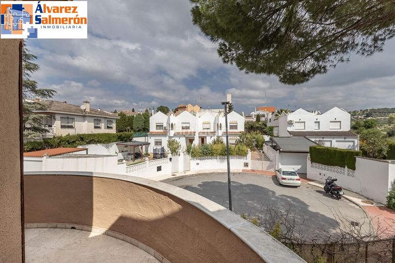 Foto 1003f603-3d8f-4482-8d7a-4cc29ec2aada. Casa amb aparcament piscina a Peligros