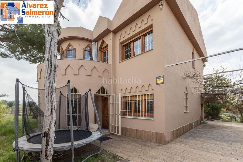 Foto 43d99f2e-4c54-43a6-b23f-a924cfab987a. Casa amb aparcament piscina a Peligros