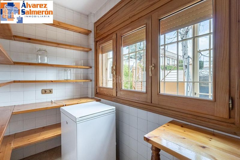 Foto 4aec0e69-67cf-458a-a6a1-9bb56637a81e. Casa amb aparcament piscina a Peligros