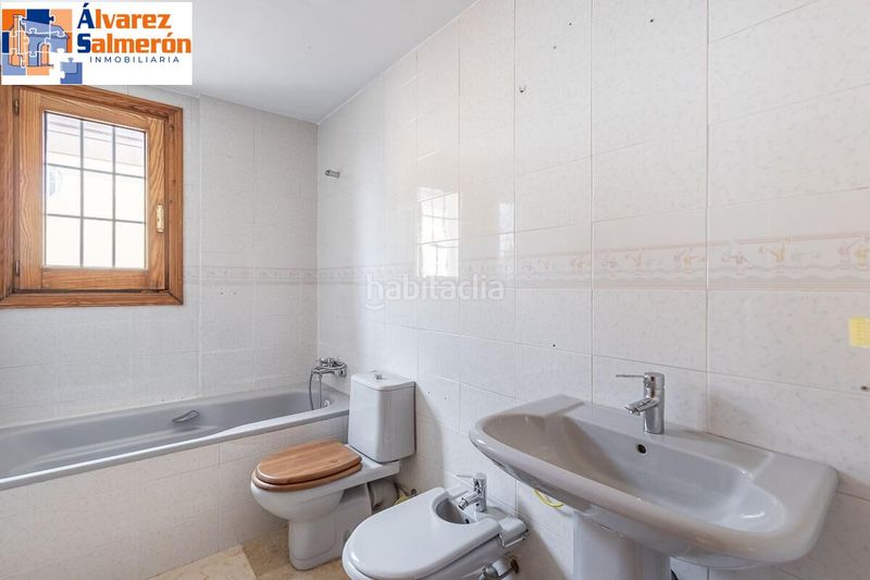 Foto 7aaffa37-e202-4a31-96d3-f3e3d3ffc8c9. Casa amb aparcament piscina a Peligros