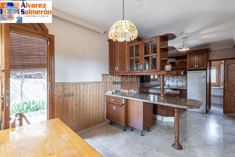 Foto a5719107-935e-4408-84cc-c0ff7590ce91. Casa amb aparcament piscina a Peligros