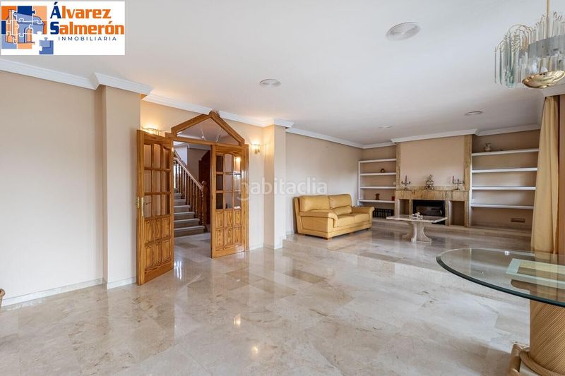 Foto f26ec669-a073-4a34-9459-56fdfa7df1de. Casa amb aparcament piscina a Peligros