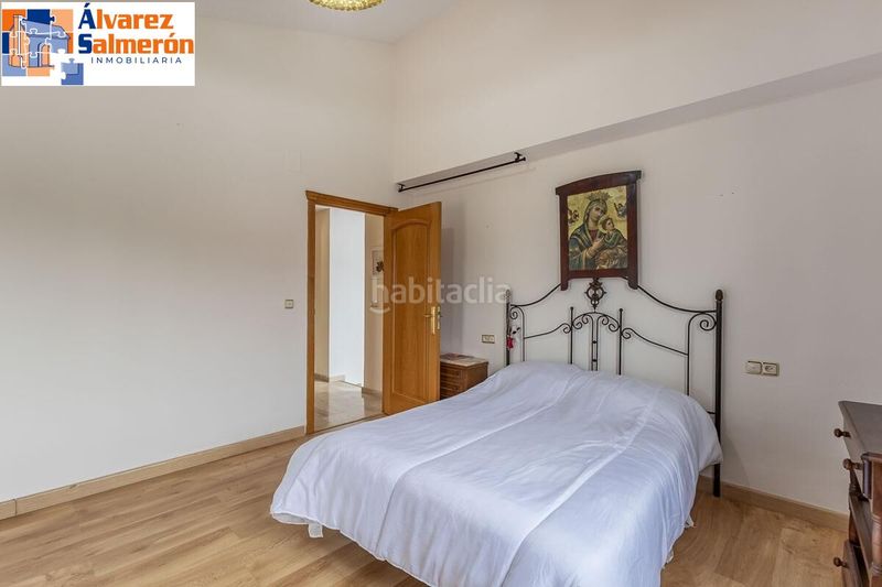Foto c6b09fa8-3a2e-4424-9fa6-344c6543e722. Xalet amb calefacció aparcament piscina a Gójar