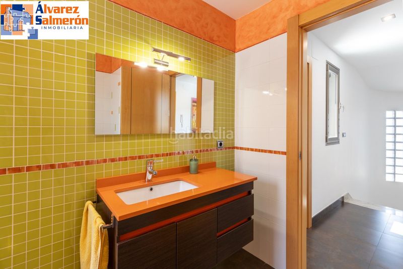Foto 54dc7786-f137-4df5-a9e6-1f6b5de92b18. Casa amb aparcament piscina a Alfacar