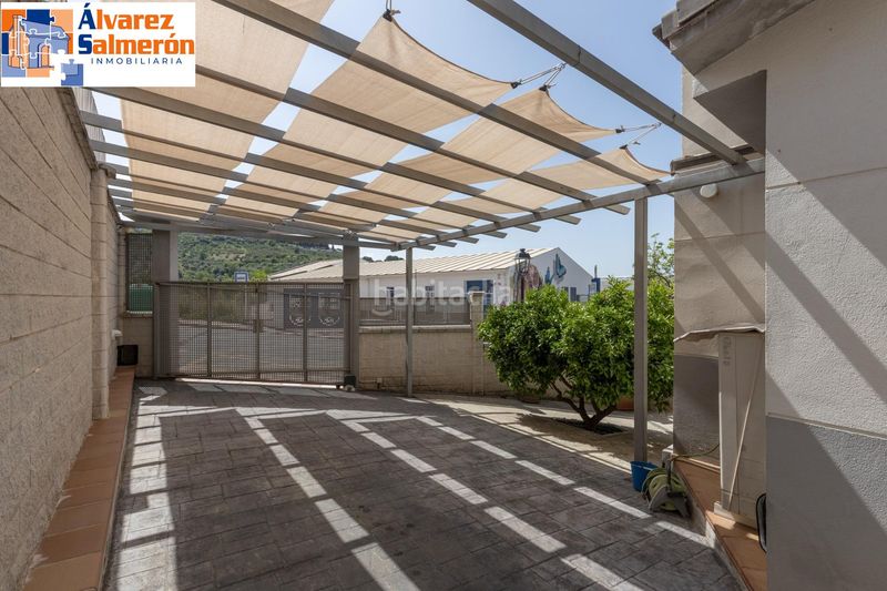 Foto 71b2dd73-78c8-4c51-848f-63aac611657a. Casa amb aparcament piscina a Alfacar