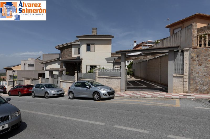 Foto 82fbd237-cef9-4313-bf0d-2552e46b560b. Casa amb aparcament piscina a Alfacar