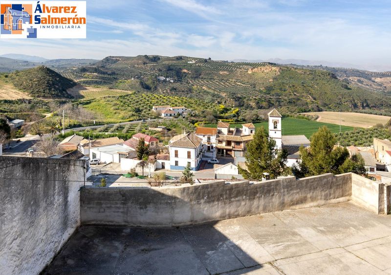 Foto 3148239c-38ca-4b87-93a8-e3b1ab6afd13. Casa amb aparcament a Moraleda de Zafayona