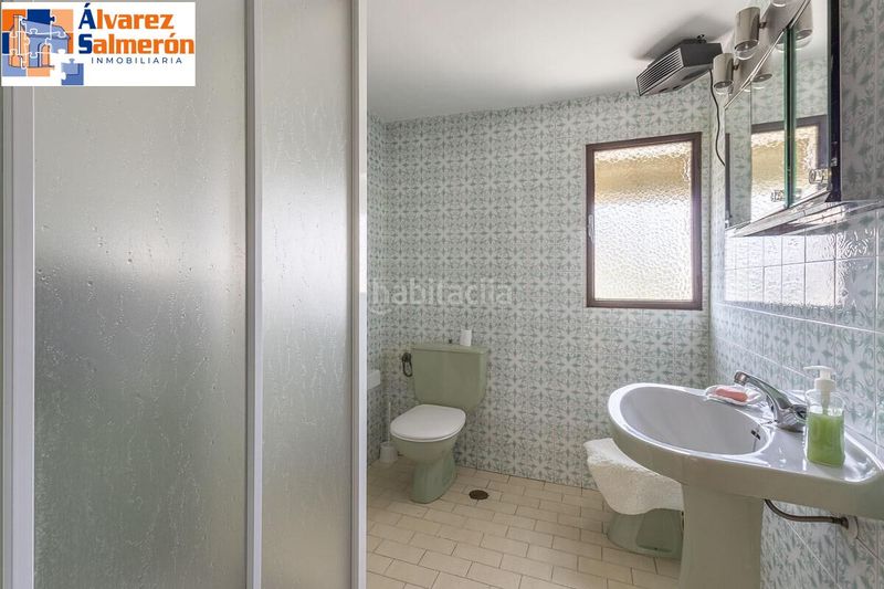 Foto a912d6e8-d183-4e0d-9725-768e78f622b1. Casa amb aparcament a Cájar