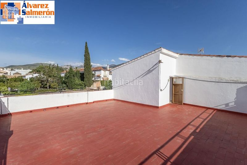 Foto ba7924e7-1d9b-48bb-84f2-d545e0dfb412. Casa amb aparcament a Cájar