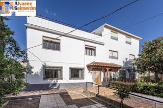 Haus in Cájar. Chalet en cajar.