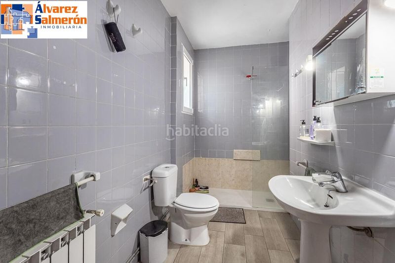 Foto f0c1b77f-cb4e-414b-9b24-a92e1f1d5f40. Pis amb calefacció a Pajaritos Granada